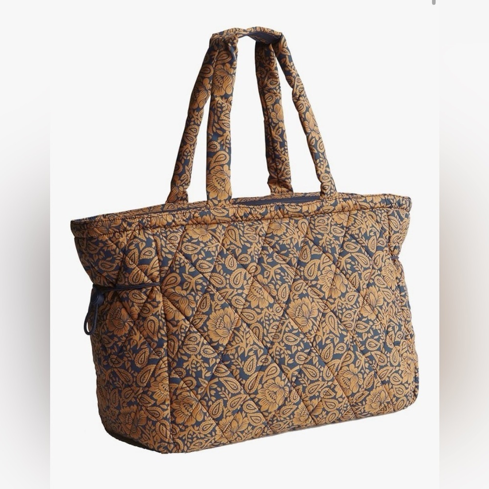 Vera Bradley Knollton Featherweight Travel Tote “Lotus Montage Roasted Pecan”